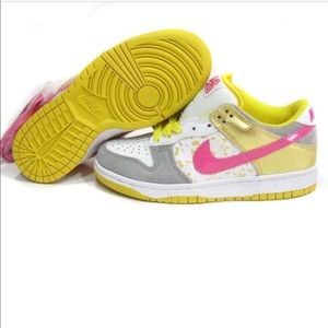 Nike Dunk Low Sneakers!